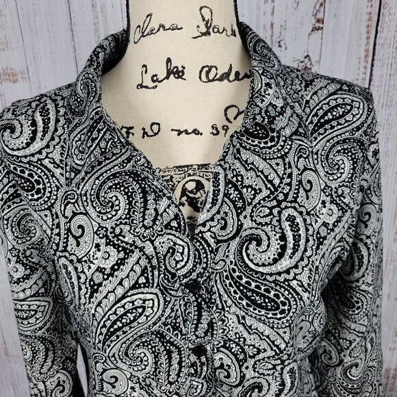 Notations Black & White Paisley Medium Dressy Casual Patterned Button Blouse - Picture 3 of 9